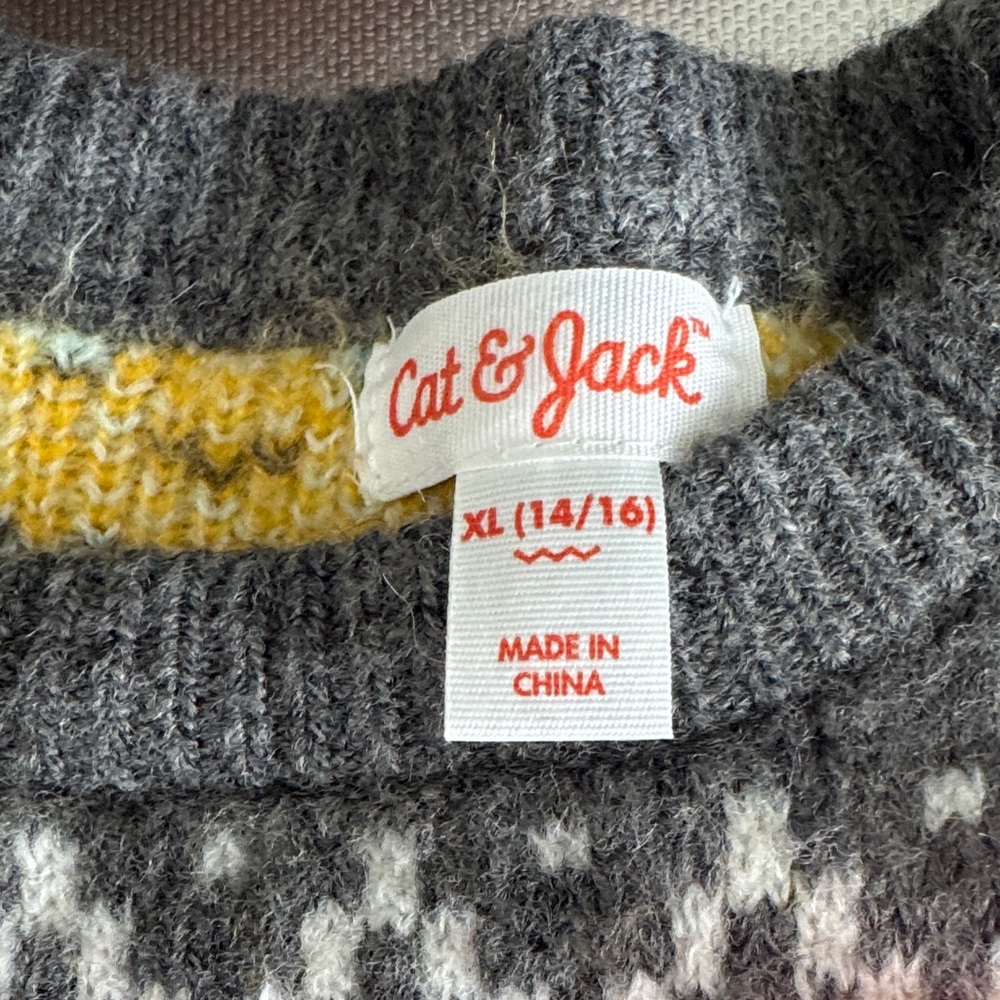 Multicolor Patterned kids Sweater - Picture 2 of 4